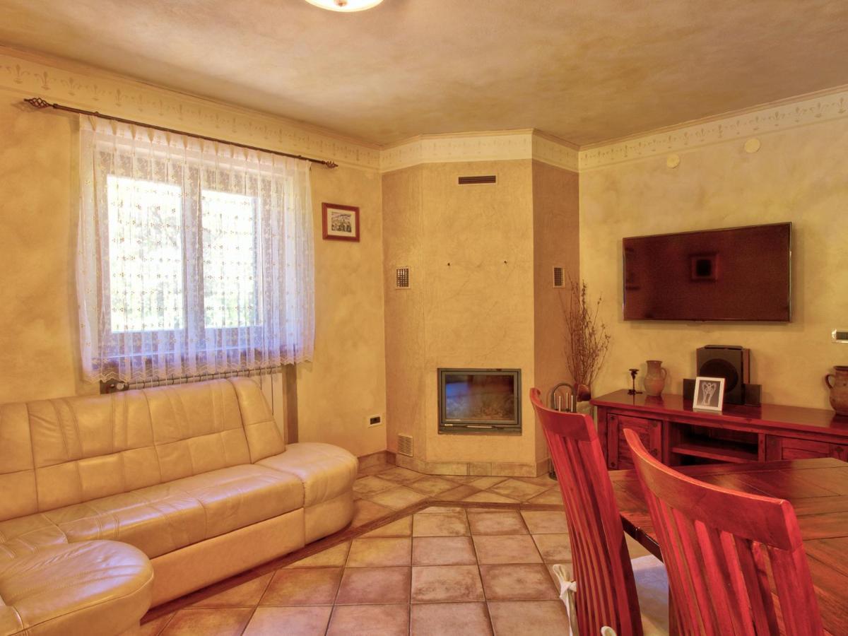 Family Apartment Rihter Črni Kal Zewnętrze zdjęcie